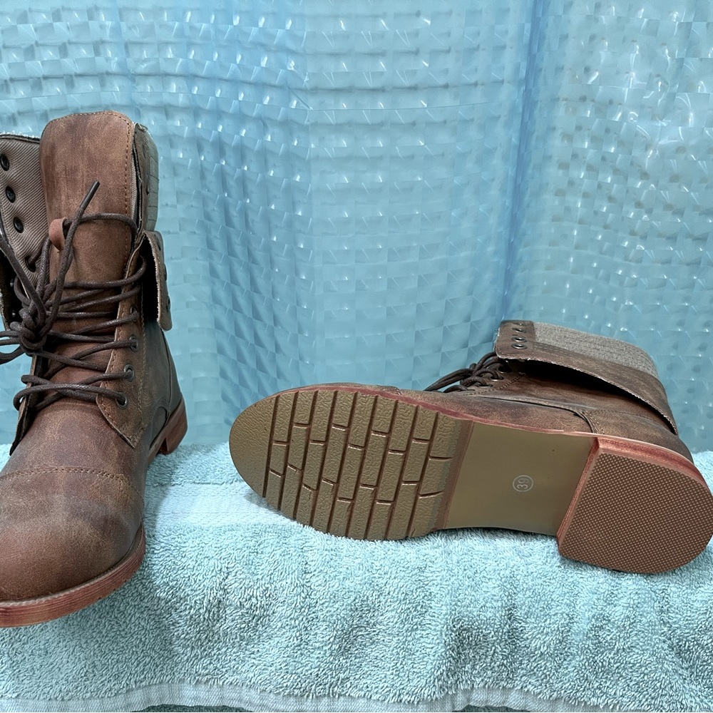 Ankle boots